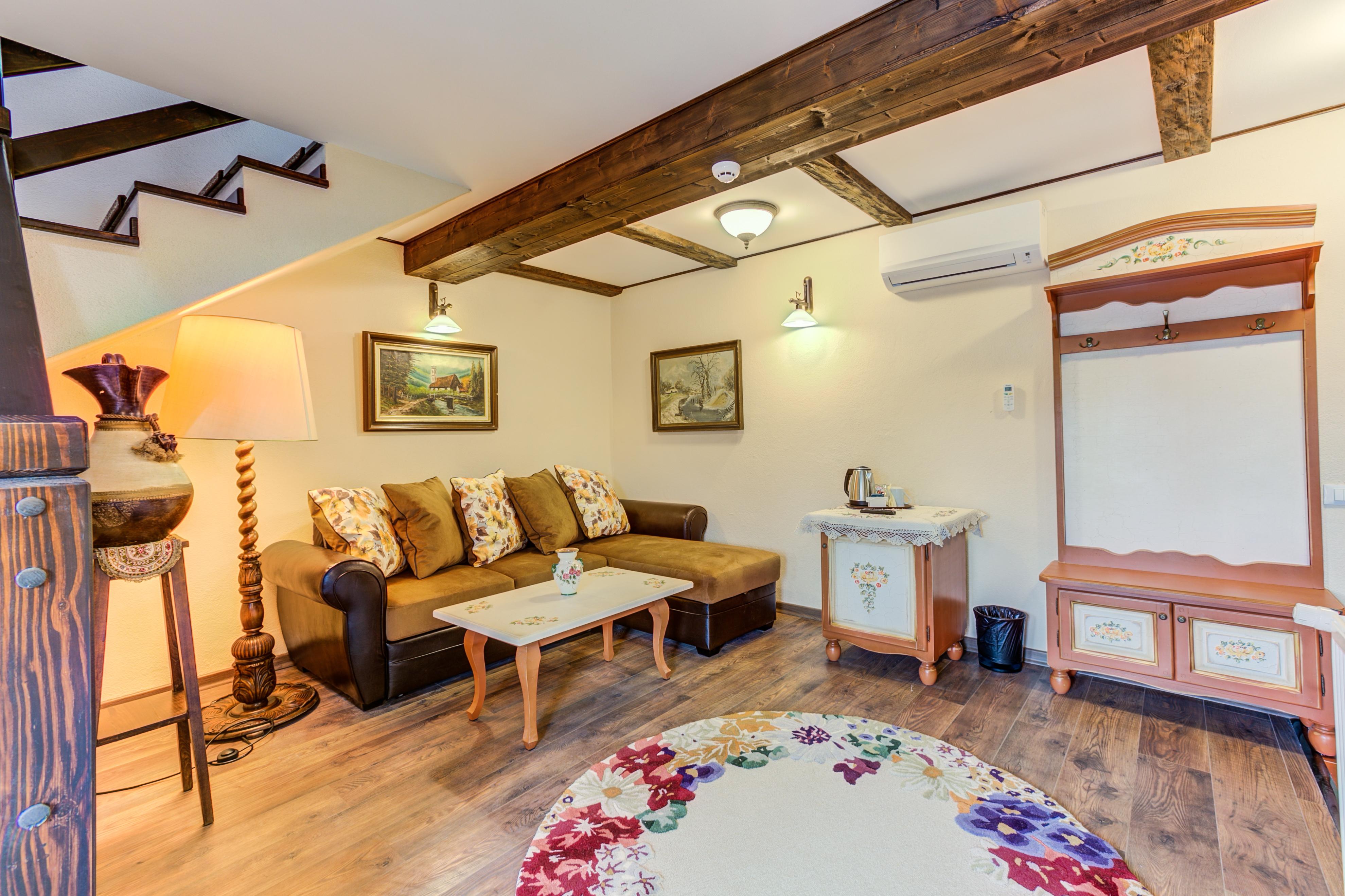 Conacul Ambient Hotel Cristian  Luaran gambar